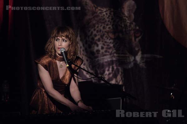 JOAN AS POLICE WOMAN - 2008-11-19 - PARIS - La Maroquinerie - 